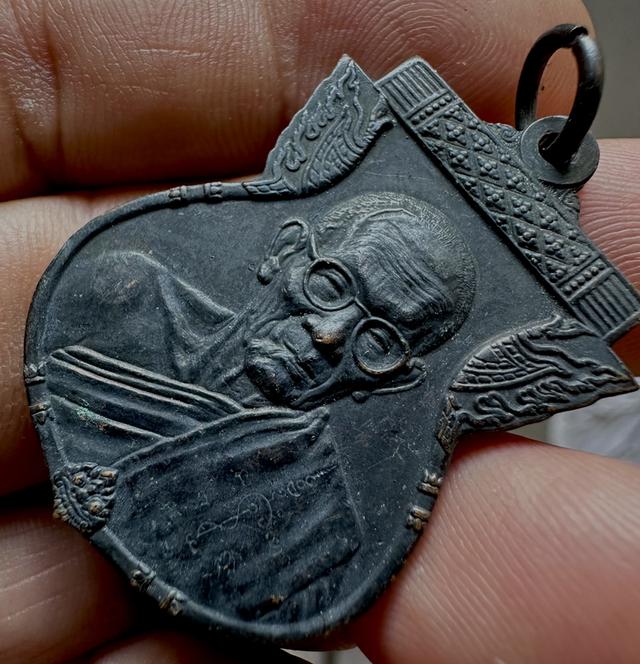 เสมาใหญ่หลวงปู่ยิ้ม ปภากโร วัดสมศรี อ.นาโพธิ์ รูปที่ 3