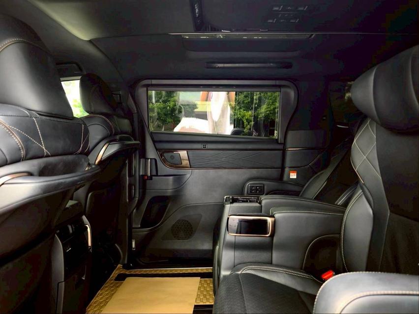 รหัสรถ KPV53 👑 Vellfire 2024 ตัวท็อป! ไมล์น้อย 7 พันกว่าโล 8