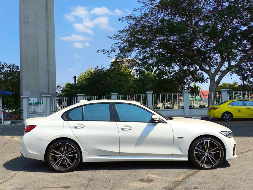 BMW 330e M-Sport ( G20 ) รูปที่ 5