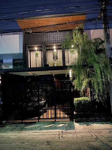 ให้เช่าโฮมออฟฟิศหรู 2 ชั้น 220 ตรม. ซอยรามคำแหง 26-1 ใจกลางรามคำแหง ใกล้ ม.ราม ใกล้ กกท. ราชมัง 1