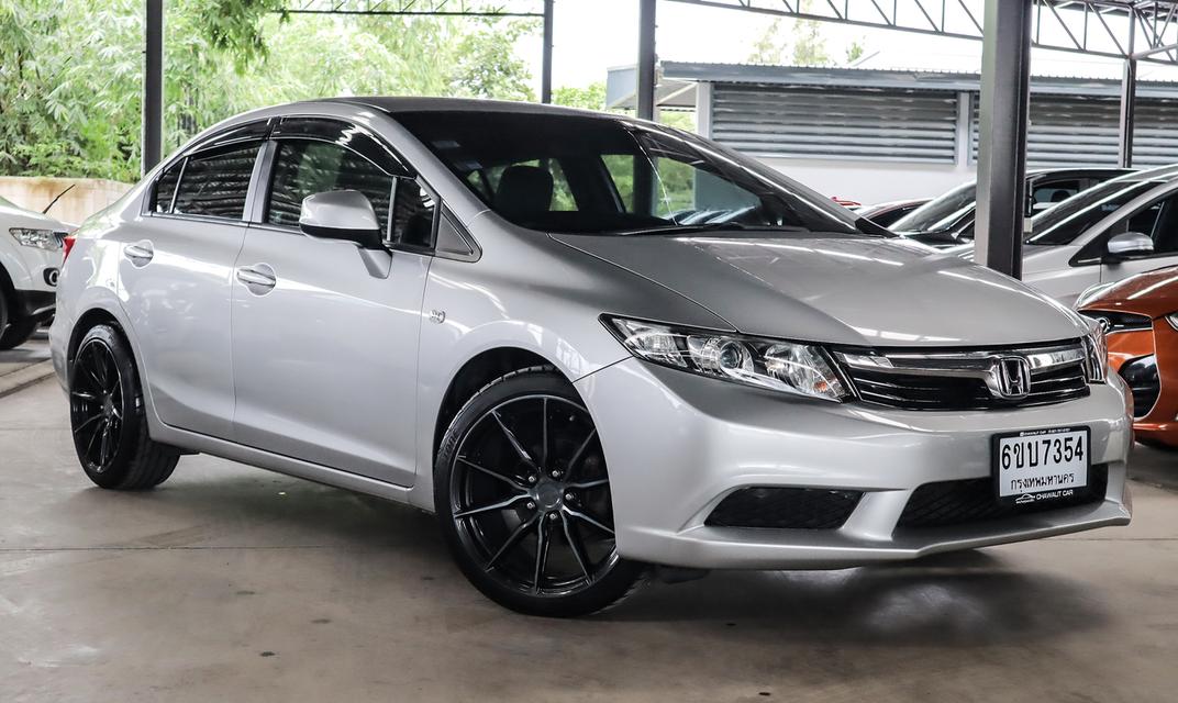 2013 HONDA CIVIC 1.8 S โฉม FB ไมล์ 80,000 กม. 3