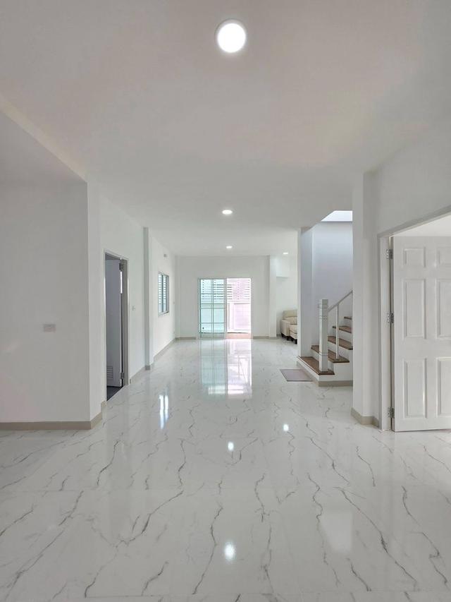 หมู่บ้านปิยวรารมย์4 ถนนบ้านกล้วย-ไทรน้อยบ้านเดี่ยว 2 ชั้น หลังริมรับลม มีพื้นที่รอบบ้าน ตกแต่งใหม่พร้อมอยู่ รูปที่ 15