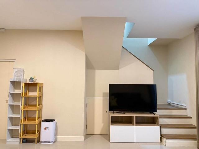 ให้เช่าทาวน์โฮม 2 ชั้น 2 ห้องนอน Pleno บางนา วงแหวน เลียบมอเตอร์เวย์ ใกล้เมกะบางนา เฟอร์ครบ พร้อมอยู่ เลี้ยงสัตว์ได้ 2