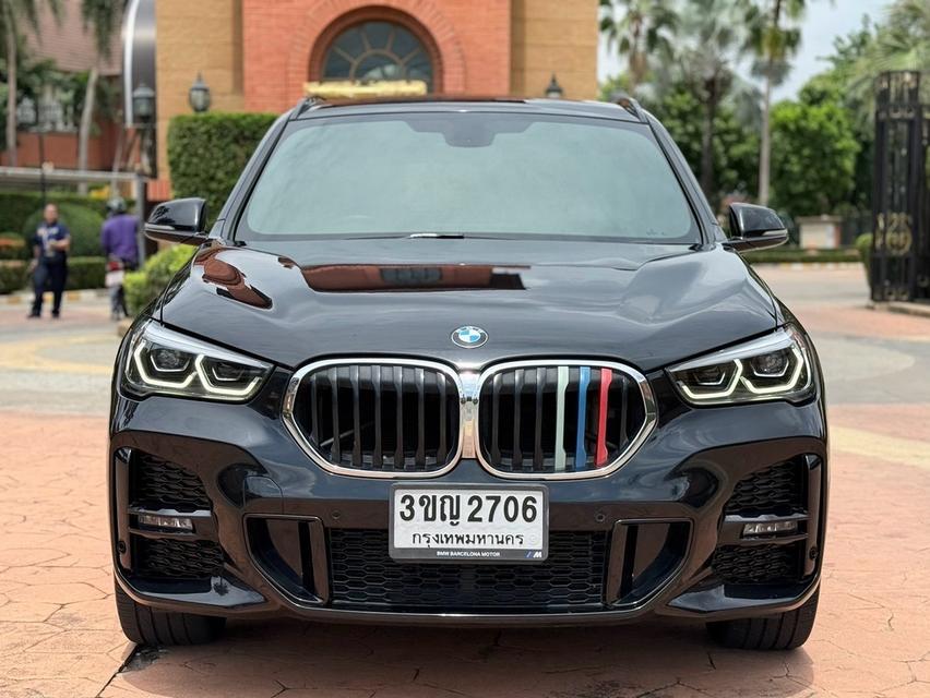(แจ้งรหัสรถ PJP2701) จดทะเบียนปี2022 BMW X1 sDrive20d M-Sport รูปที่ 2