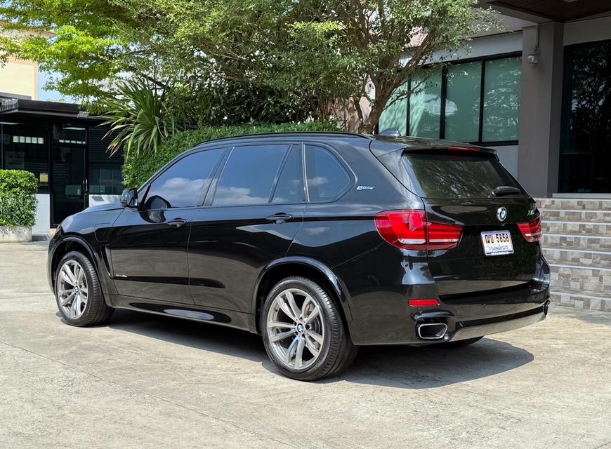 2017 BMW X5 F15 MSPORT รถมือเดียวออกป้ายแดง รถวิ่งน้อย รถเข้าศูนย์ทุกระยะ รถไม่เคยมีอุบัติเหตุครับ 6