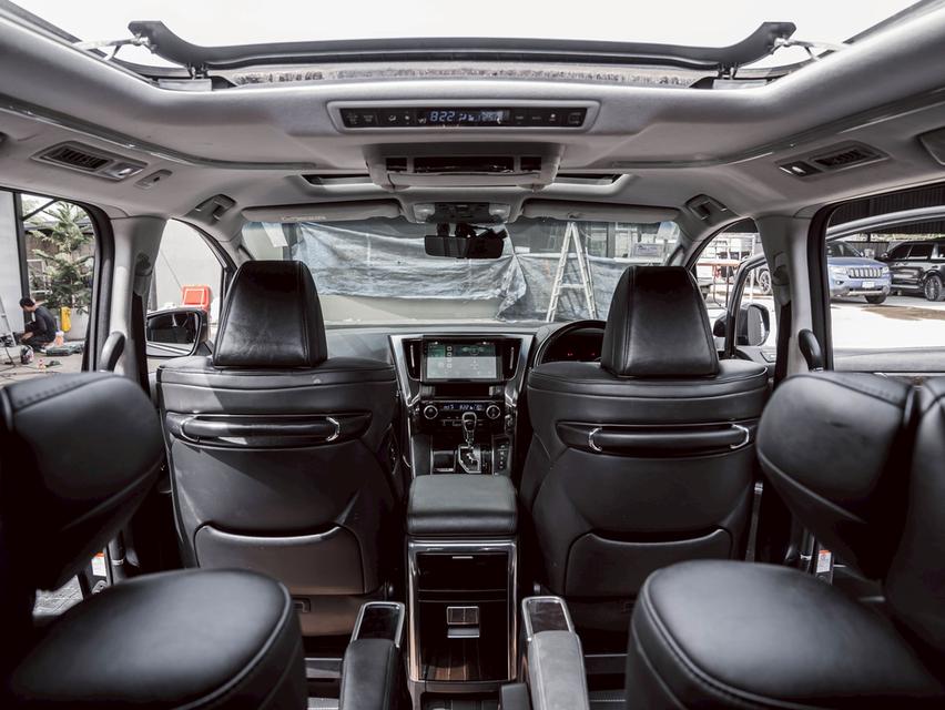 รหัสรถ 67GG5551 Toyota Alphard 30 SC ปี 2023 เป็นรถ MPV อเนกประสงค์แปลงโฉมเป็น Alphard 40  20