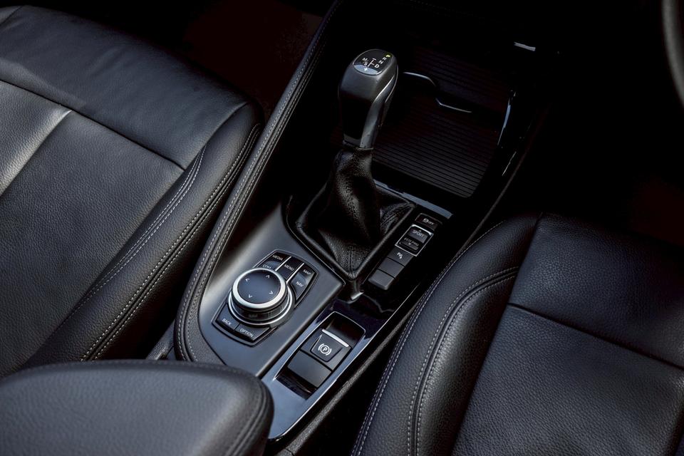 รหัสรถ CBL365 BMW X1 2.0 sDrive20d xLine F48 AT 2022 16