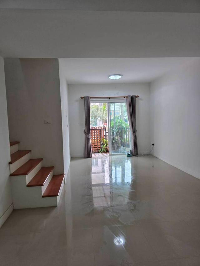 ขายทาวน์เฮ้าส์ หลังมุม ทำเลทอง โครงการ ไลโอ บลิสซ์ ระยอง–อมตะซิตี้