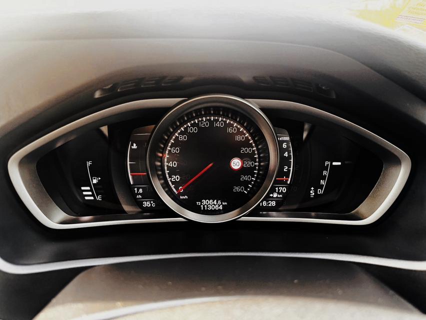 ปี2018 VOLVO V40 T4 (MNC) TOP มือเดียวป้ายแดง รูปที่ 11