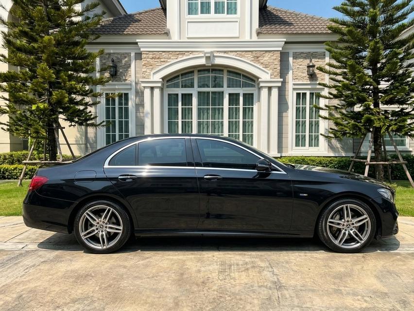 ปี2019 Mercedes-Benz E350e AMG Dynamic panoramic glass รูปที่ 5