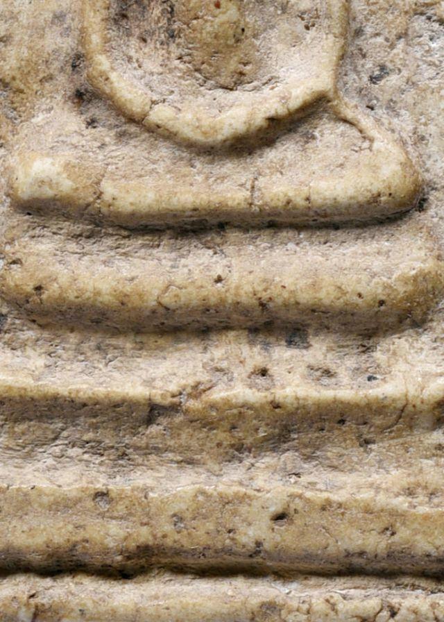 สมบัติบ้าน พระสมเด็จวัดระฆัง พิมพ์ใหญ่ มีมวลสาร เนื้อแกร่งธรรมชาติสุด รูปที่ 9