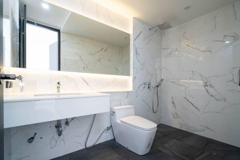 🔥ขาย Townhome 3 ชั้น 25 ตรว ซอยสุขุมวิท 15 ทำเลดี เพียง 1 นาทีถึง โรงเรียนนานาชาติ NIST และ 5 นาที ถึง BTS อโศก 17