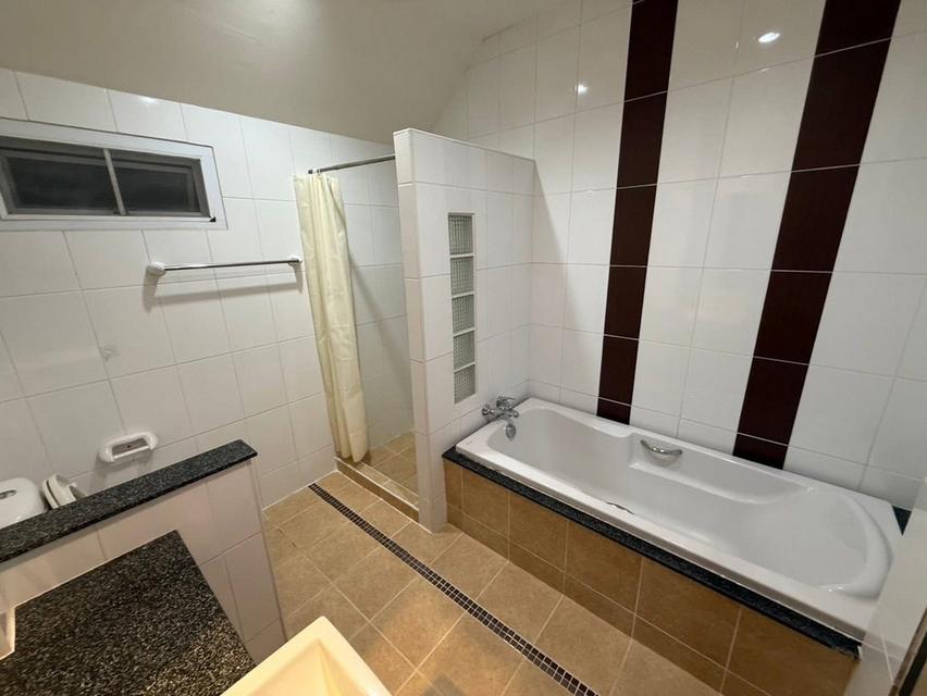 หมู่บ้านทรอปิคอล วิลเลจ 1 เมืองพัทยา บางละมุง ชลบุรี ขายบ้านเดี่ยว 52 ตารางวา 3 ห้องนอน 2 ห้องน้ำ 9