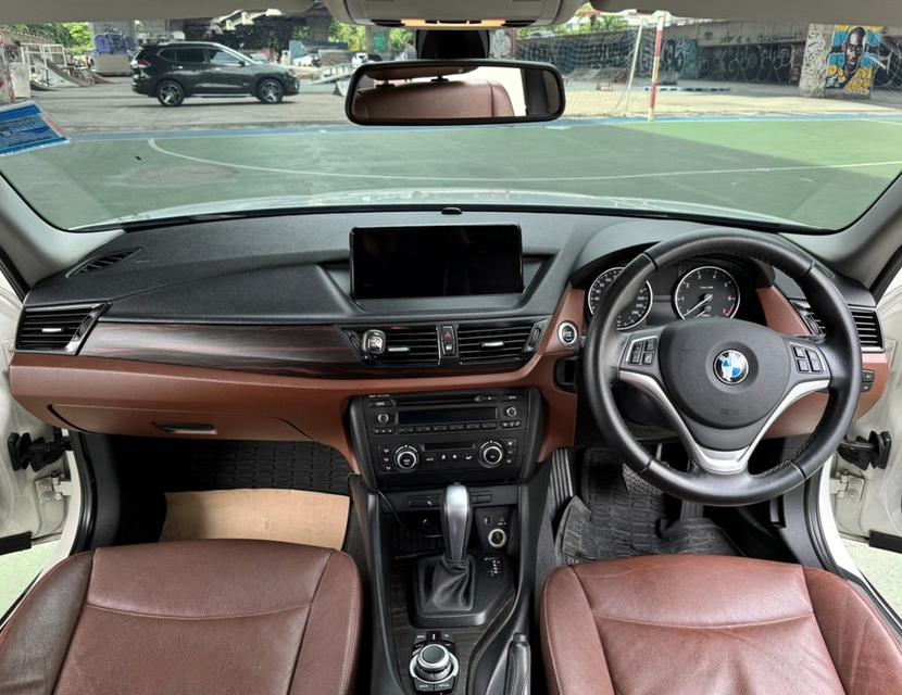 BMW X1 sDrive18i XLINE E84 ปี 2015 5