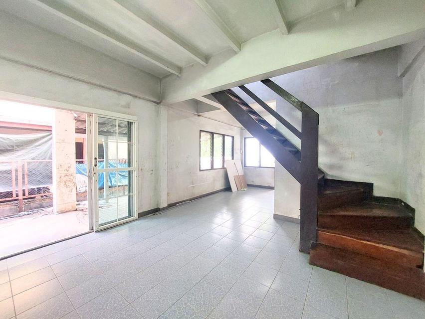 บ้านแฝด 3 ล้านบาท! ทำเลโคตรสะดวก ติดถนนติวานนท์ ใกล้ Central แจ้งวัฒนะ และ BTS สถานีปากเกร็ด! 16