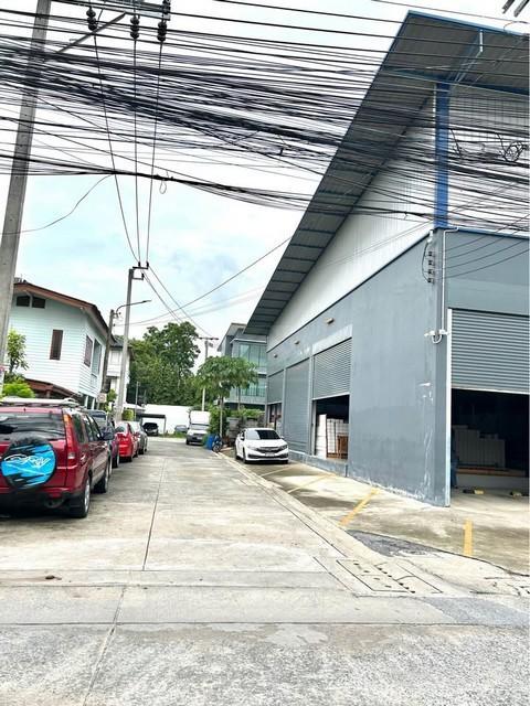 ให้เช่าโกดังพร้อมสำนักงาน 420 ตรม. ซอยพัฒนาการ 38 ใกล้ซีคอนสแควร์ 2