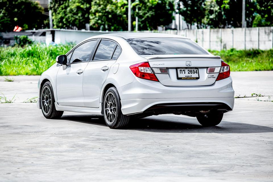 Honda Civic Fb 1.8E เบาะไฟฟ้า สีเทา ปี 2012 มือเดียวป้ายแดง 8