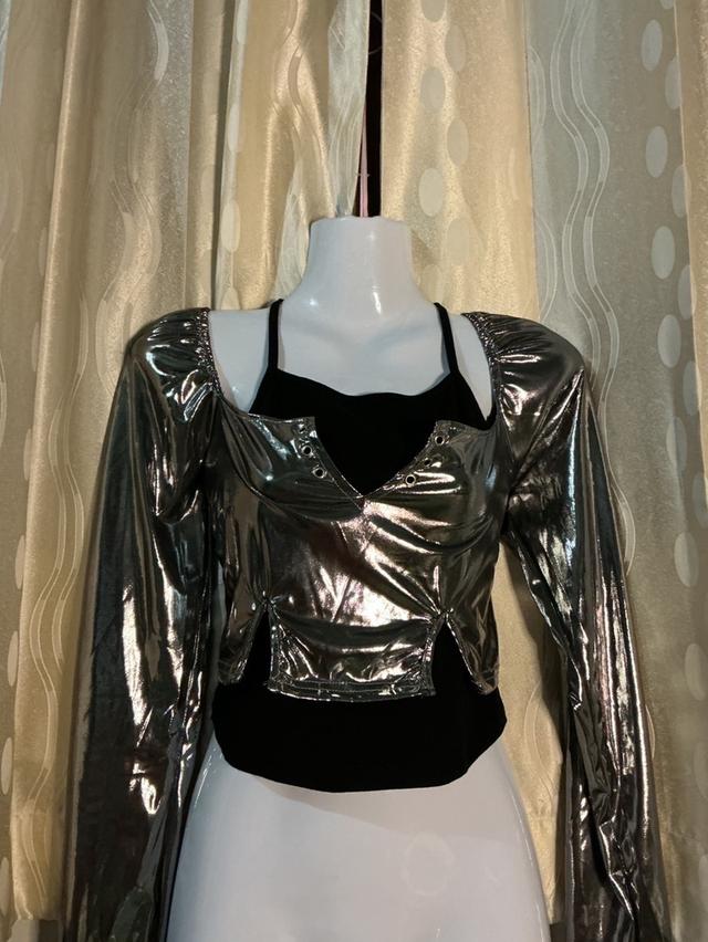 เสื้อผ้าแฟชั่นผู้หญิง