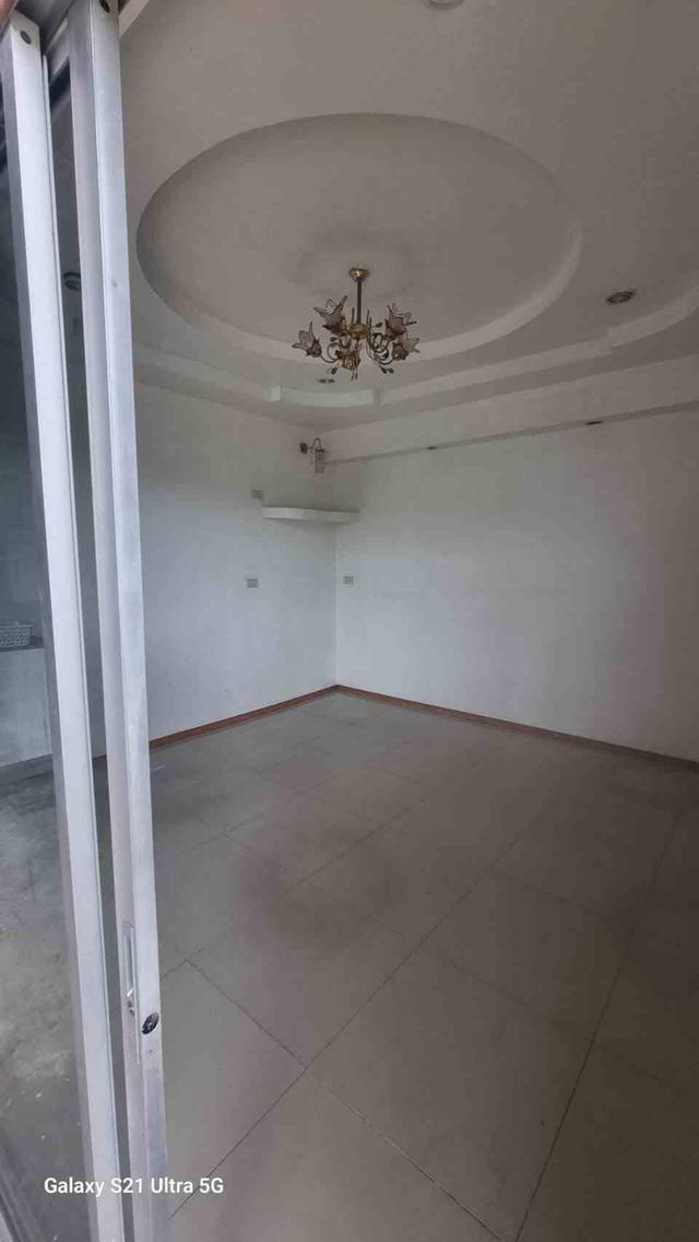 B981 ให้เช่าโกดังสินค้า ซอยโพธ์แก้ว3 ทะลุลาดพร้าว101 ได้ 5