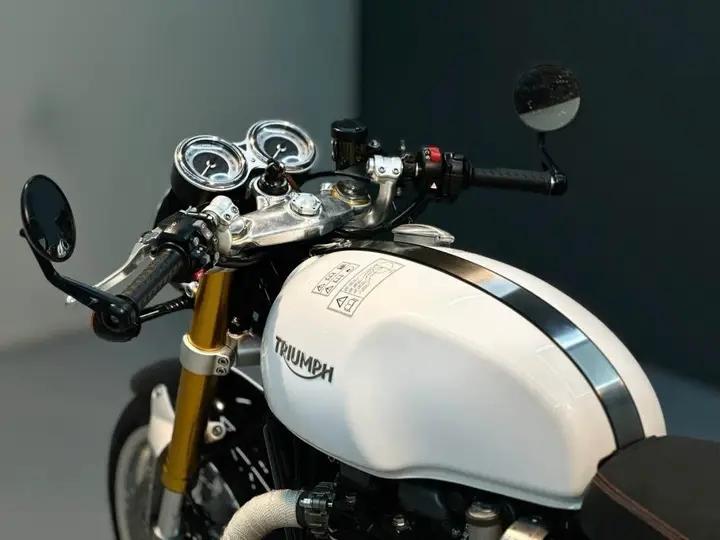 ขายด่วน Triumph Thruxton R 3