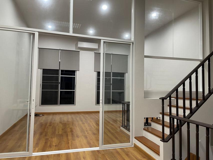 ให้เช่า บ้านกลางเมืองรัชดา-ลาดพร้าว โฮมออฟฟิศ 4 ชั้น ใกล้MRTลาดพร้าว ลาดพร้าว23 รีโนเวทใหม่ 4