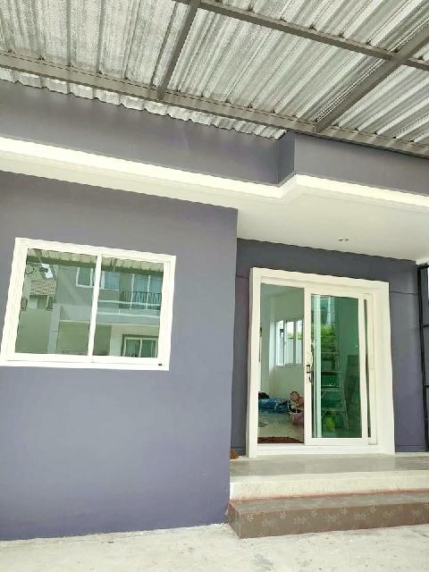 MRT ตลาดบางใหญ่ 5.2กม. ตลาดพระเงิน 3 กม. ขาย-เช่า บ้านเดี่ยว 44 ตร.วา.180 ตร.ม. 4 นอน 3