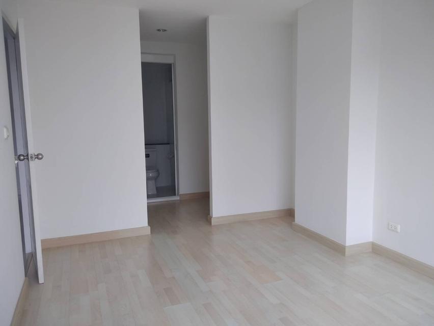 เจ้าของขายเอง !!! คอนโดเงินเหลือ 100,000+ ลาดพร้าว รามคำแหงติด BTS 5