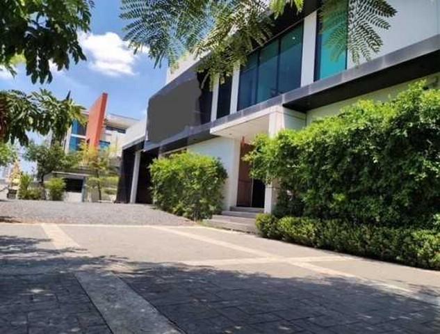 ขาย โกดัง 2 หลังบนที่ดิน 2-0-2 ไร่ ริมถนนเจ้าคุณทหารลาดกระบัง แขวงลาดกระบัง เขตลาดกระบัง,กรุงเทพมหานคร 3