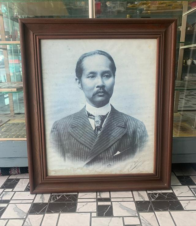 รูปรัชกาลที่ 5 พร้อมกรอบไม้สักไซน์ใหญ่