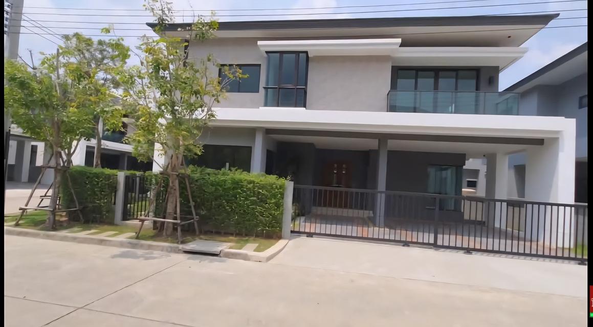 ให้เช่า บ้านเดี่ยวสองชั้น The City หลังมุมติดถนนเมน ซอย 8 สะพานเจษฎาบดินทร์
