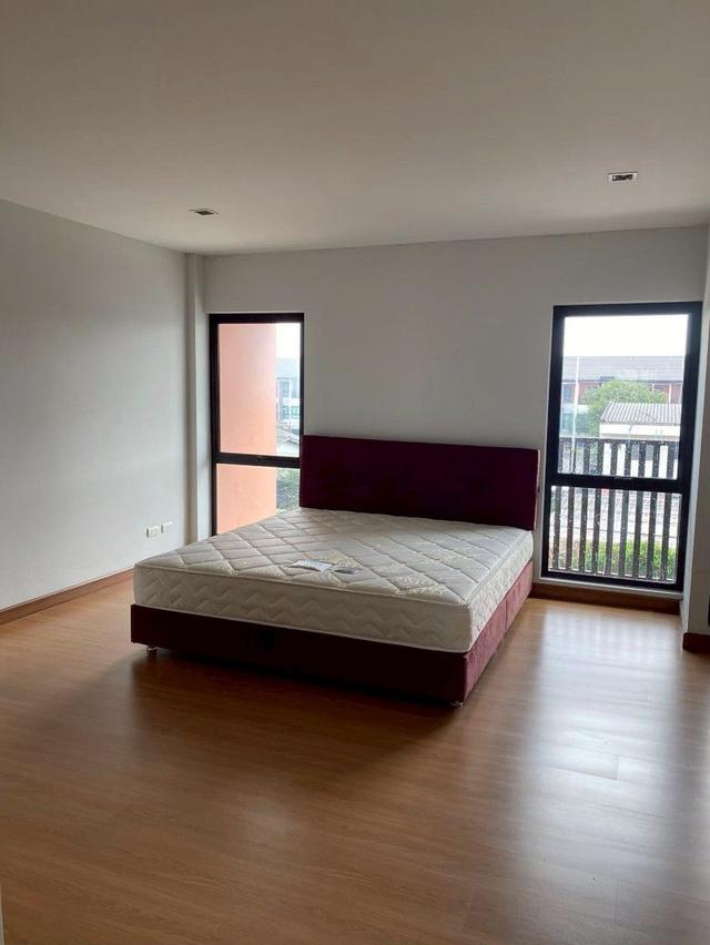 ให้เช่าทาวน์โฮม 3 ชั้น แกรนด์ ไอ-ดีไซน์ วิภาวดี เฟอร์ฯครบ พร้อมเข้าอยู่ ทำเลดีใกล้สนามบินดอนเมือง 12