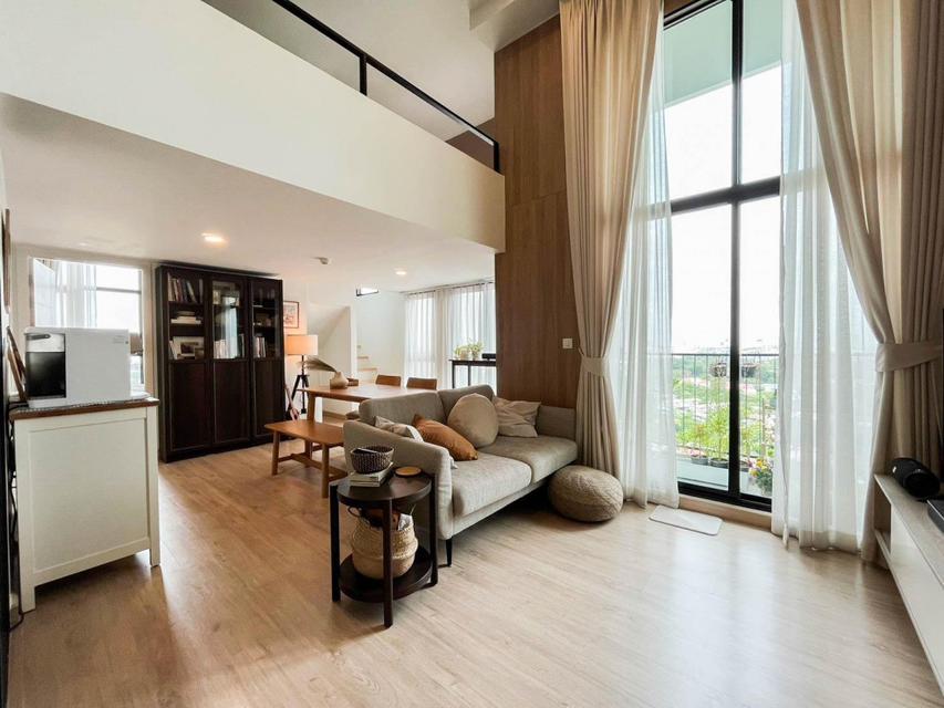 ขายพร้อมผู้เช่า คอนโด ห้องหายาก !! Duplex 2 นอน ห้องมุม Knightsbridge ติวานนท์ ติดรถไฟฟ้ากระทรวงสาธารณสุข 66.7 ตรม. ชั้น 1
