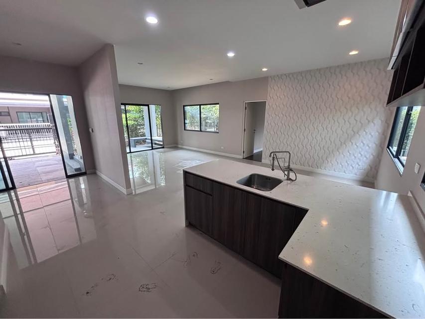 บ้านเดี่ยวให้เช่า ลำลูกกา คลอง 5 4ห้องนอน 6ห้องน้ำ 3