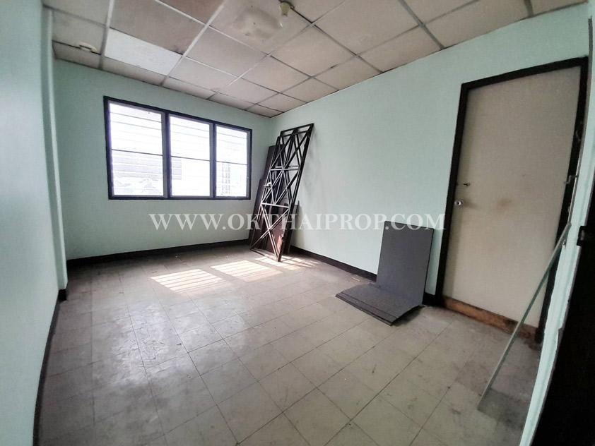 ทาวน์เฮ้าส์ หมู่บ้านลานทอง ติวานนท์-ปากเกร็ด นนทบุรี 7