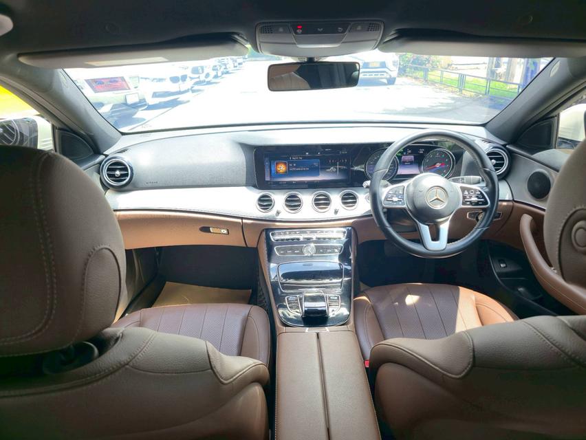 รหัสรถ BAC4606  E350e AVENTGARDE Plug-in Hybrid Facelift (W213)📅 ปี 2019 12