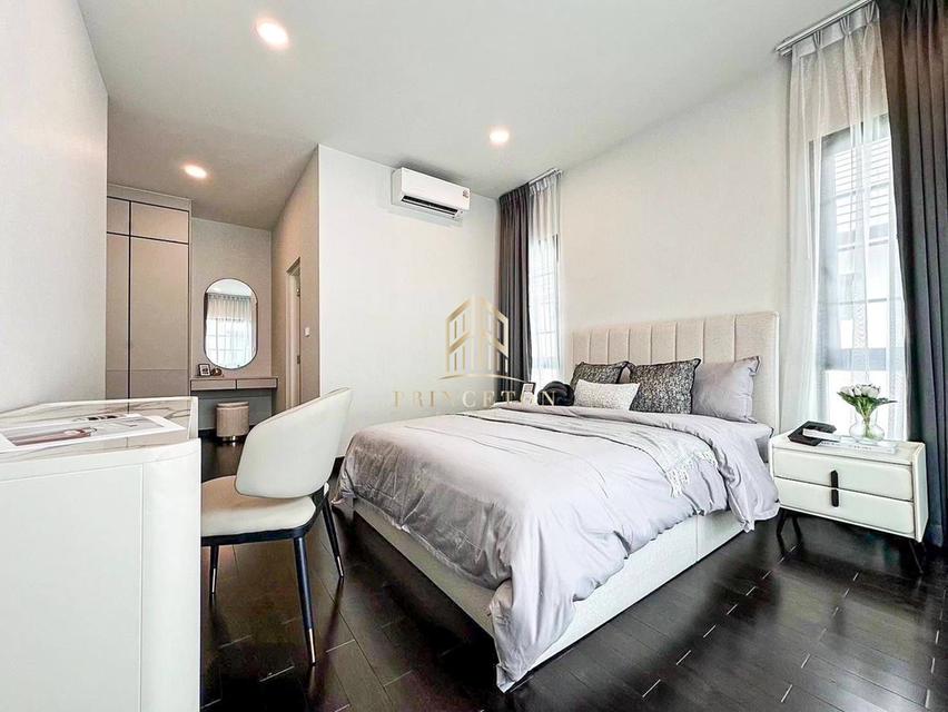 Luxury English-Style Detached House The City Bangna 2 13