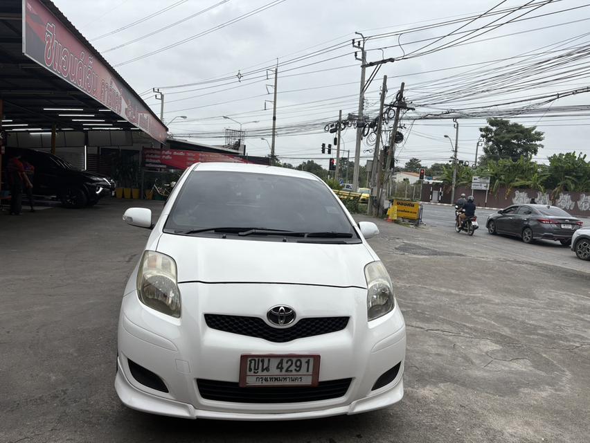 toyota yaris 1.5E ปี2010