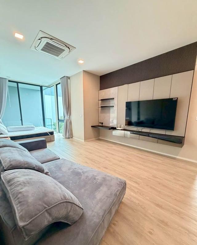 ให้เช่าบ้านเดี่ยวหรู | VIVE 2 กรุงเทพกรีฑา | ใกล้โรงเรียนนานาชาติ  บ้านเดี่ยวระดับ Luxury ในโครงการ VIVE 2 กรุงเทพกรีฑา โครงการส่วนตัว 13