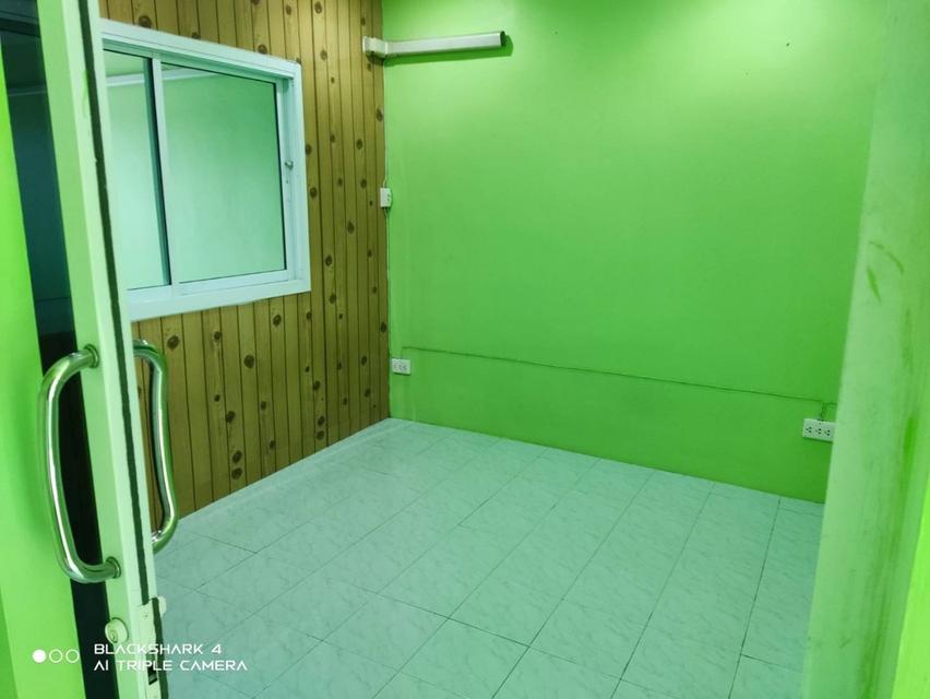 อาคารพาณิชย์ 2 ชั้นครึ่ง 9