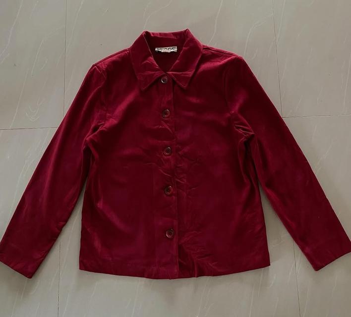 เสื้อมือสอง วินเทจสวยไม่ตกเทรนเเน่นอน