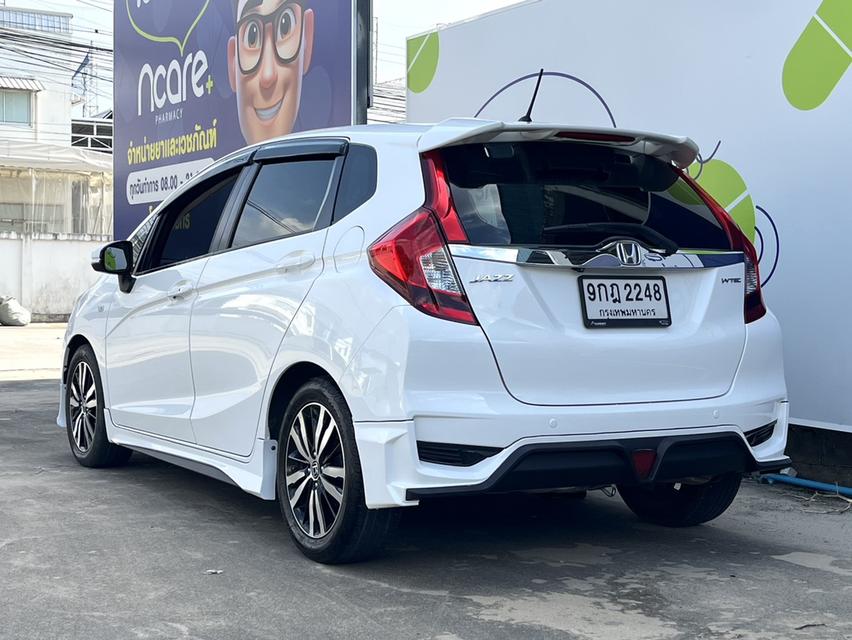 Honda Jazz 1.5V plus  ปี 2019 5