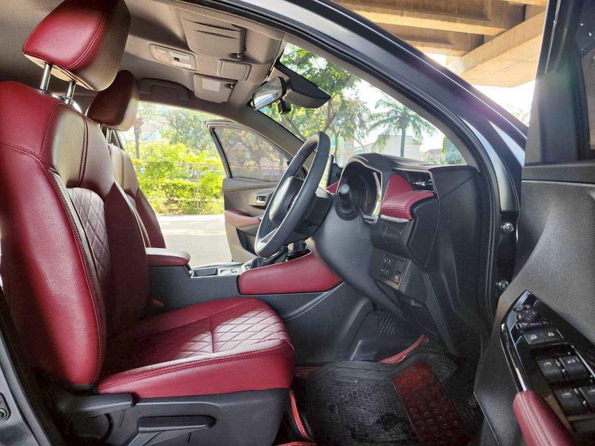 TOYOTA YARIS ATIV 1.2 PREMIUM LUXURY AT ปี 2024 รถสวยมือเดียว ไมล์น้อย 16