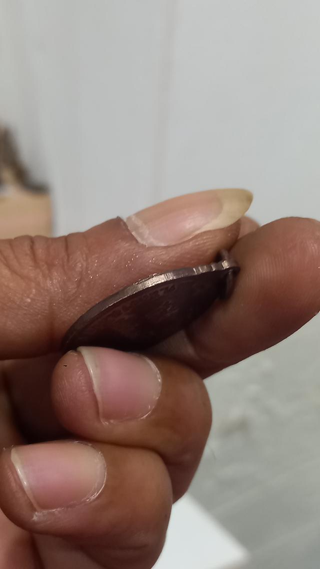 พระเครื่อง หลักร้อย ถึงหลัก ล้าน