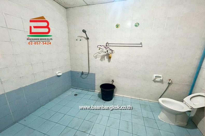 ทาวน์เฮาส์ หมู่บ้าน สุขสบายวิลล่า เนื้อที่ 18 ตรว. ถนนลาดพร้าว แขวงคลองเจ้าคุณสิงห์ เขตวังทองหลาง กรุงเทพมหานคร 12