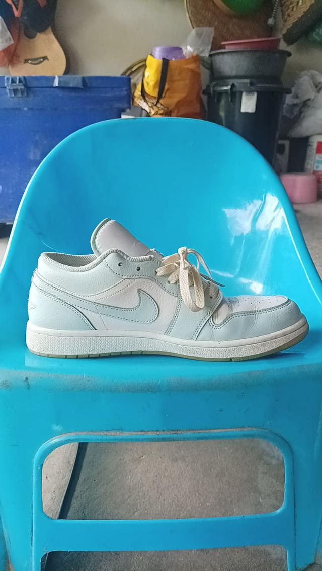 Jordan 1 Low SE Glacier Blue Summit White