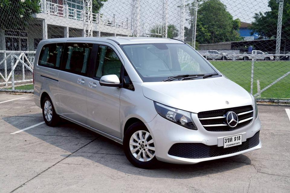 รถตู้BENZ V220d Business (BV5979)