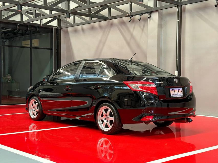 2016 TOYOTA VIOS 1.5 E รถมือเดียวออกป้ายแดง สภาพป้ายแดง รถวิ่งน้อยเพียง 41,000 กม รถไม่เคยมีอุบัติเหตุครับ  6