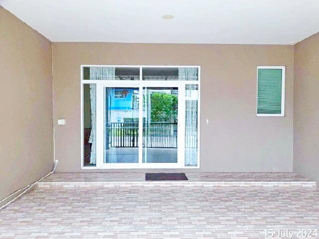 เมกา บางนา 800ม. CASA MRT ศรีลาซาล 3.5 กม. บางนา-ตราด 32 กม.7 ทาวน์โฮม 2 ชั้น 28 ตร.วา.230ตร.ม. เฟอร์ครบ รร.นานาชาติคอนค 4