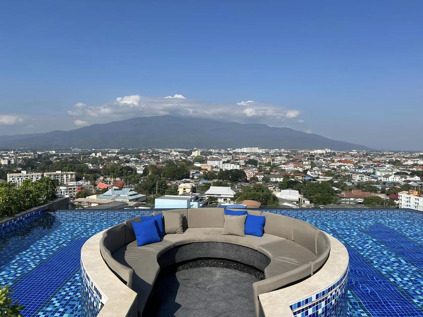 🏙️ คอนโดมิเนียมย่านเศรษฐกิจ พร้อมคลับเฮ้าส์ สระว่ายน้ำ และระบบรักษาความปลอดภัย 24 ชม. 7