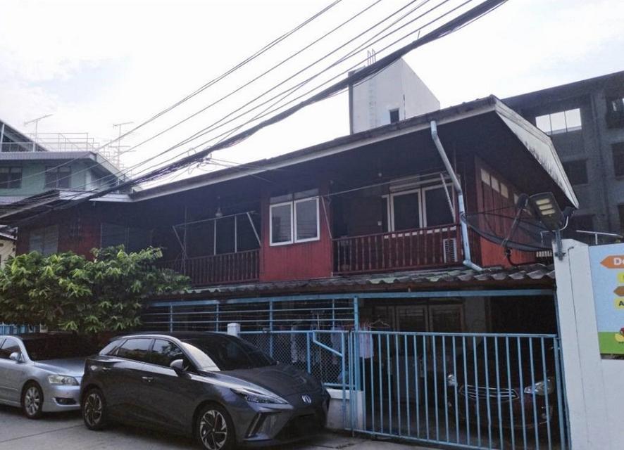 ที่ดินสิ่งปลูกสร้าง 54 ตารางวา ถนนงามวงศ์วาน โซนเกษตรศาสตร์ ลาดยาว จตุจักร ใกล้ BTS เกษตรศาสตร์ 2